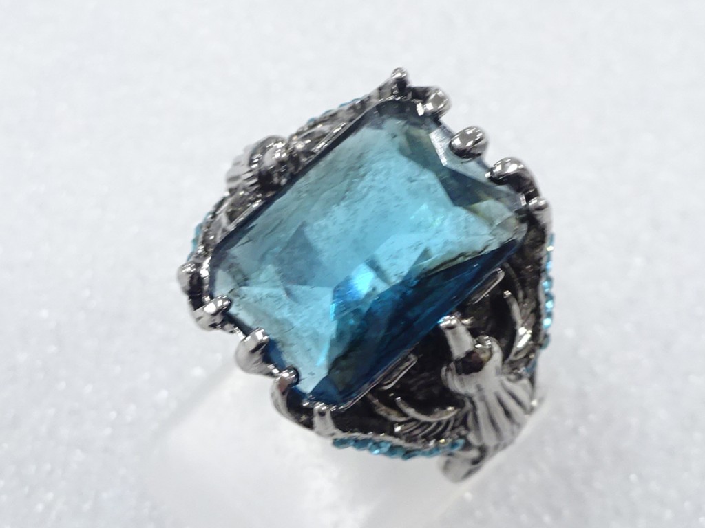 Japanese Kimono / Antique Accessories